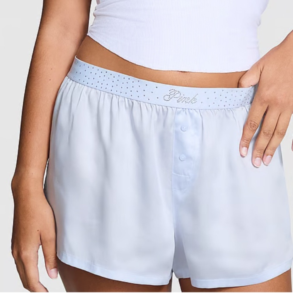 PINK
SILKY SLEEP BLING BOXY PAJAMA SHORTS